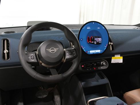 Certified 2025 MINI Cooper Countryman S image 6