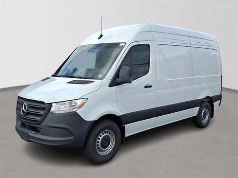 Used 2025 Mercedes-Benz Sprinter 2500 image 1