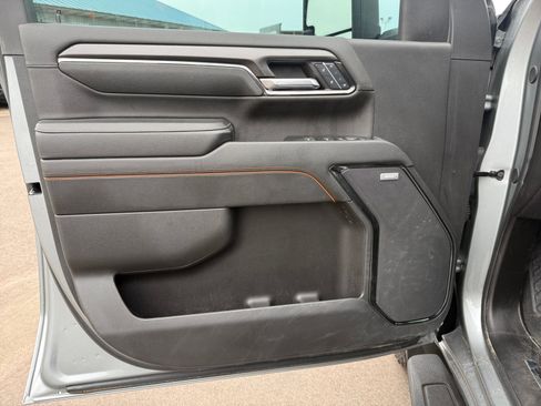 Used 2024 GMC Sierra 2500 AT4 w/ AT4 Premium Plus Package AWD/4WD image 24