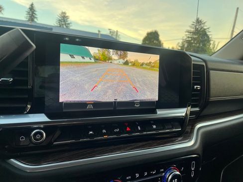 Used 2022 GMC Sierra 1500 SLE image 22