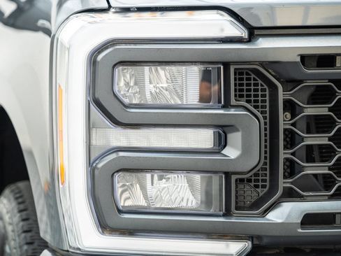 Certified 2023 Ford F250 Lariat w/ Sport Appearance Package AWD/4WD image 11