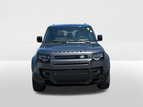 Used 2024 Land Rover Defender 130 V8 AWD/4WD image 3
