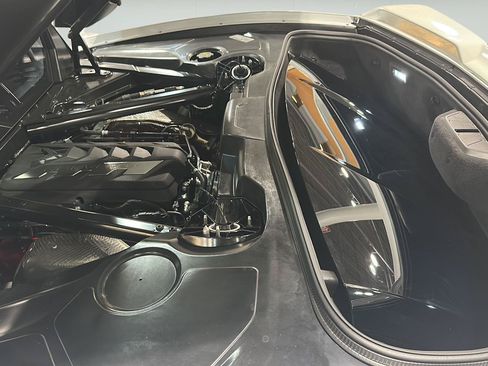 Used 2023 Chevrolet Corvette Stingray Premium Cpe w/ Z51 Performance Package RWD image 12