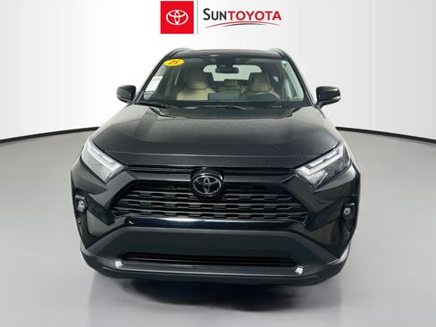 Used 2025 Toyota RAV4 XLE Premium FWD image 10