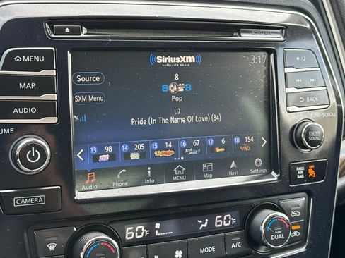 Used 2018 Nissan Maxima Platinum image 16