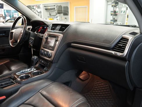 Used 2013 GMC Acadia Denali AWD/4WD image 41