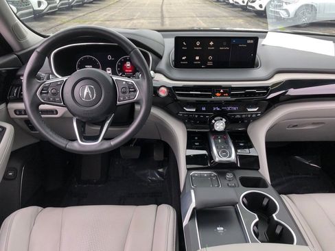 Used 2023 Acura MDX SH-AWD w/ Advance Package image 16