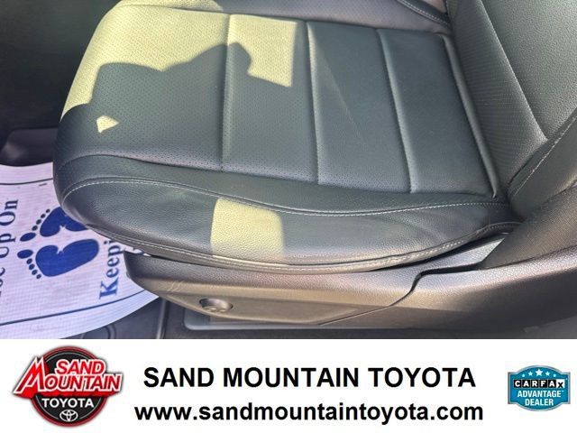 Used 2021 Mercedes-Benz GLE 350 w/ AMG Line Exterior image 14