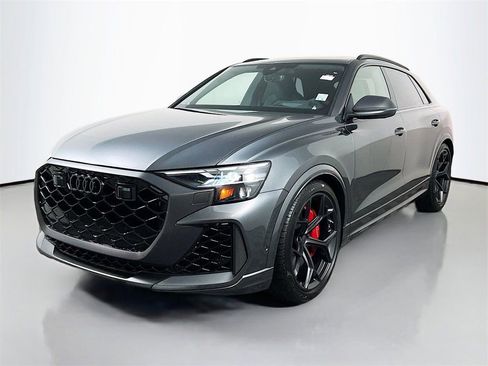 New 2026 Audi RS Q8 performance image 3