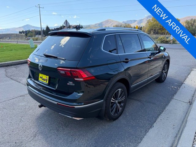 Used 2018 Volkswagen Tiguan SEL w/ 3rd Row Seat Package AWD/4WD image 6