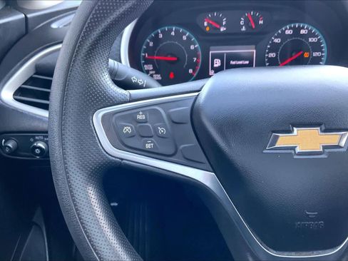 Used 2022 Chevrolet Malibu LT image 23