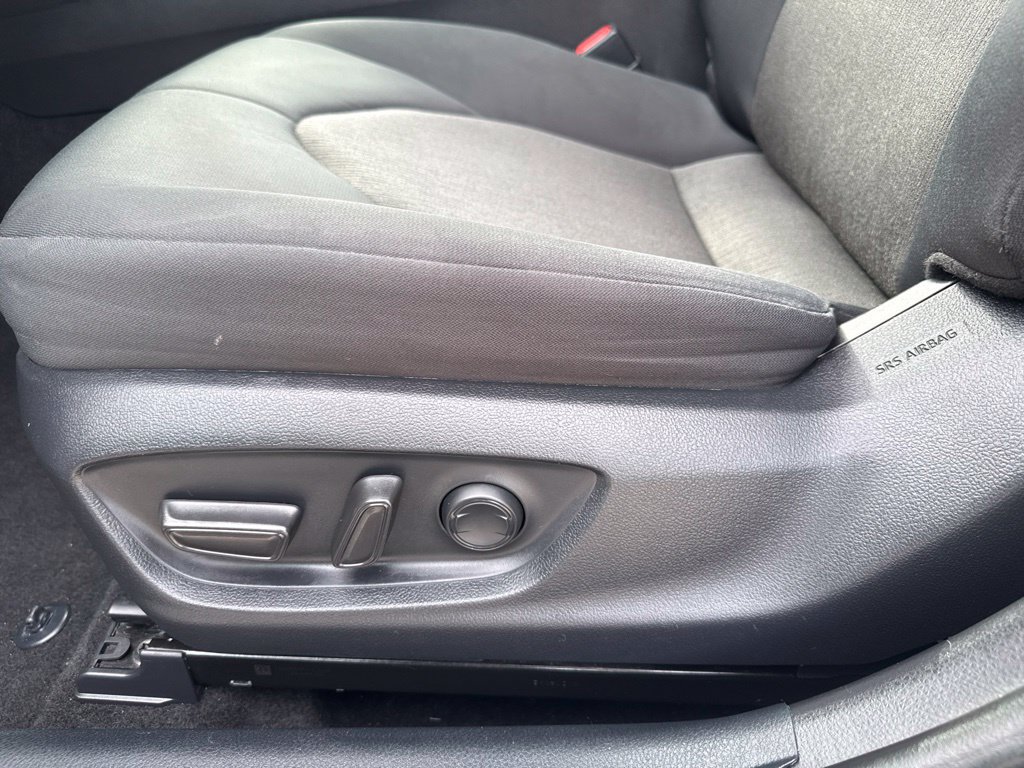 Used 2023 Toyota Camry LE FWD image 11