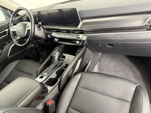 Used 2025 Kia Telluride S image 11