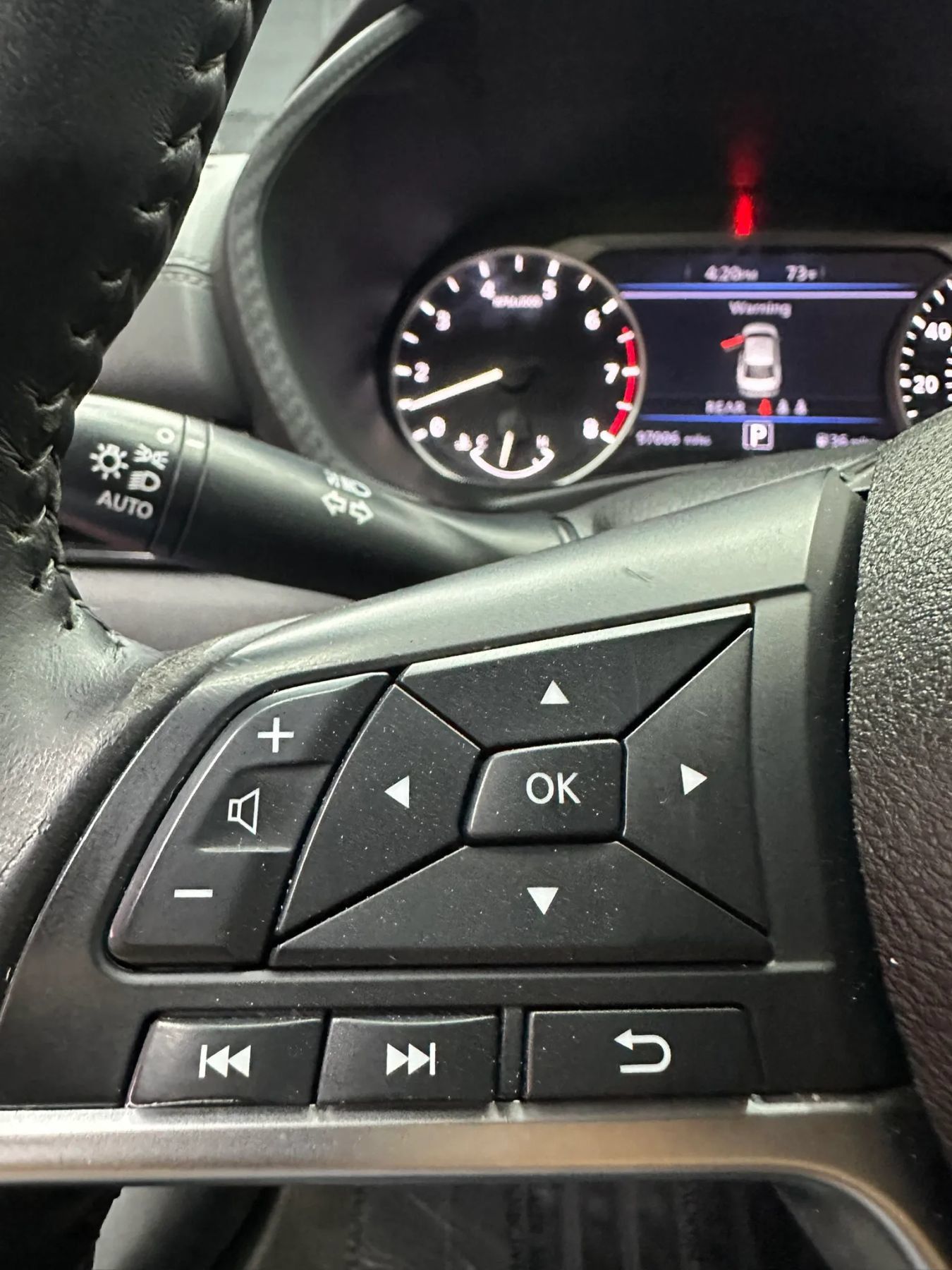 Used 2021 Nissan Sentra SV FWD image 13
