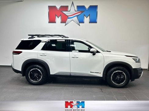 Used 2024 Nissan Pathfinder Rock Creek AWD/4WD image 1