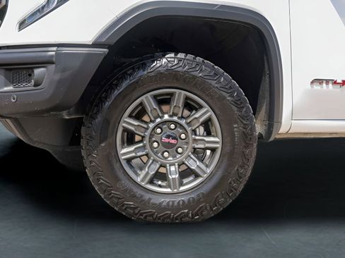 Used 2024 GMC Sierra 1500 AT4X AWD/4WD image 4