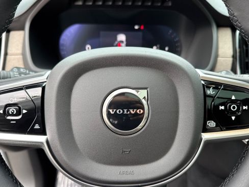 Used 2026 Volvo XC90 B5 Core AWD/4WD image 27