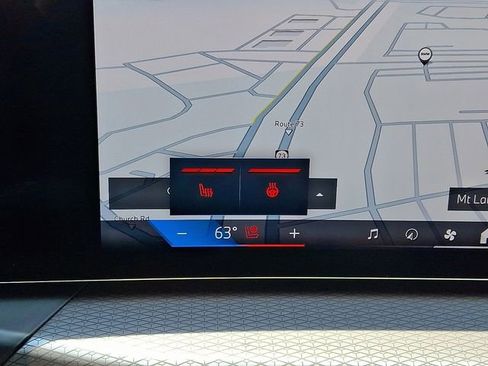 Certified 2025 BMW 330i xDrive Sedan w/ Premium Package image 25