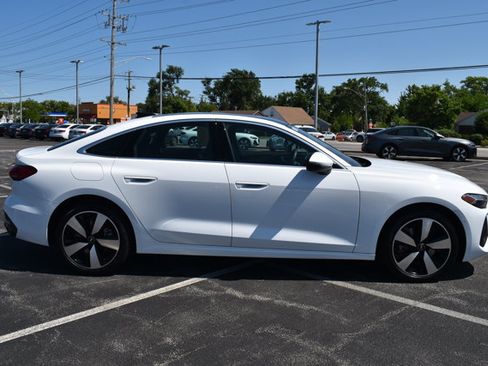 Used 2025 Audi A5 2.0T Prestige w/ 19" Wheel Package AWD/4WD image 8