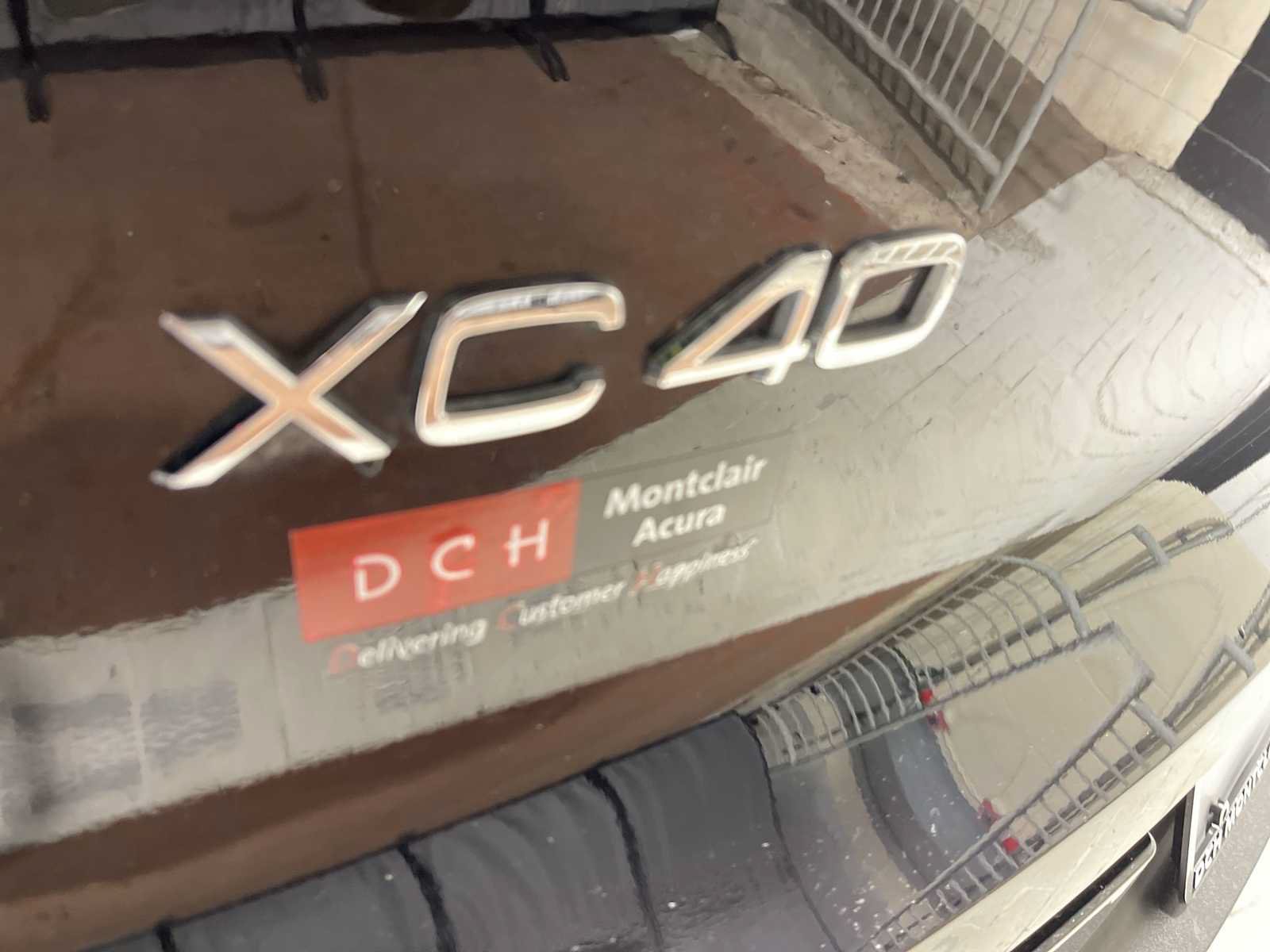 Used 2024 Volvo XC40 B5 Plus w/ Climate Package AWD/4WD image 7