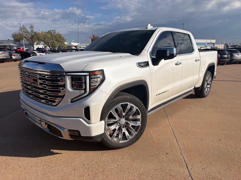 Used 2023 GMC Sierra 1500 Denali w/ Denali Reserve Package AWD/4WD image 1