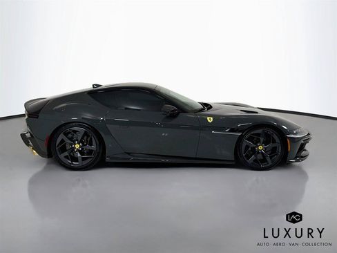 Used 2025 Ferrari 12Cilindri RWD image 5