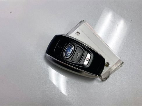 Used 2019 Subaru Forester Limited image 9