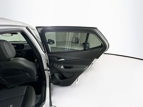 Used 2025 Buick Encore GX Preferred image 28