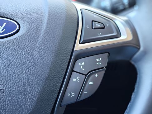 Used 2024 Ford Edge Titanium AWD/4WD image 15