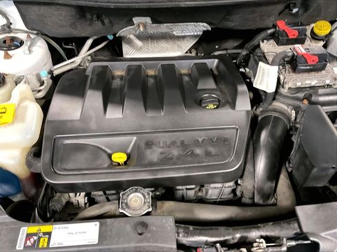 Used 2017 Jeep Compass Latitude AWD/4WD image 28