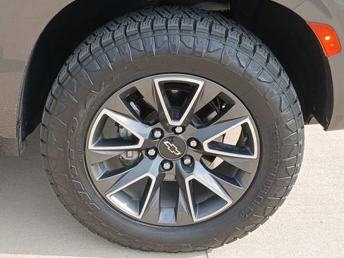 Certified 2021 Chevrolet Suburban Z71 AWD/4WD image 34