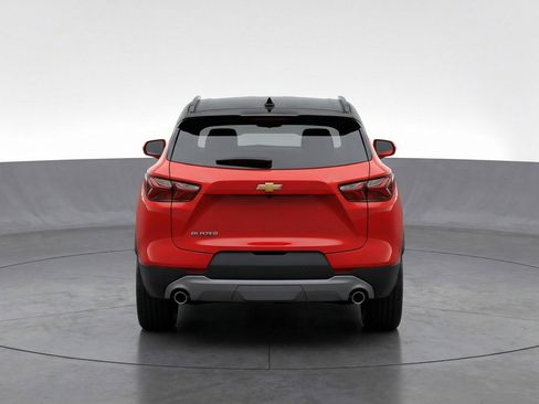 Used 2025 Chevrolet Blazer LT image 7