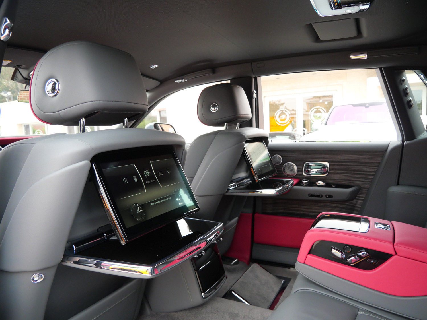 Certified 2023 Rolls-Royce Phantom Sedan RWD image 32