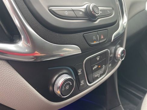 Used 2023 Chevrolet Equinox LS w/ LS Convenience Package image 10