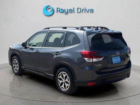 Used 2024 Subaru Forester Premium AWD/4WD image 3