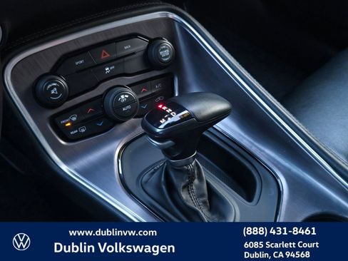 Used 2016 Dodge Challenger R/T image 15