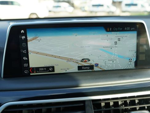 Used 2018 BMW 750i RWD image 12