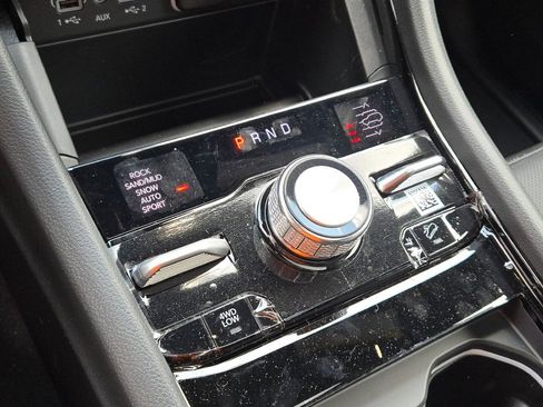 New 2025 Jeep Grand Cherokee L Overland w/ Trailer Tow Package image 29