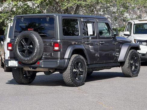 Used 2020 Jeep Wrangler Unlimited Sahara AWD/4WD image 2