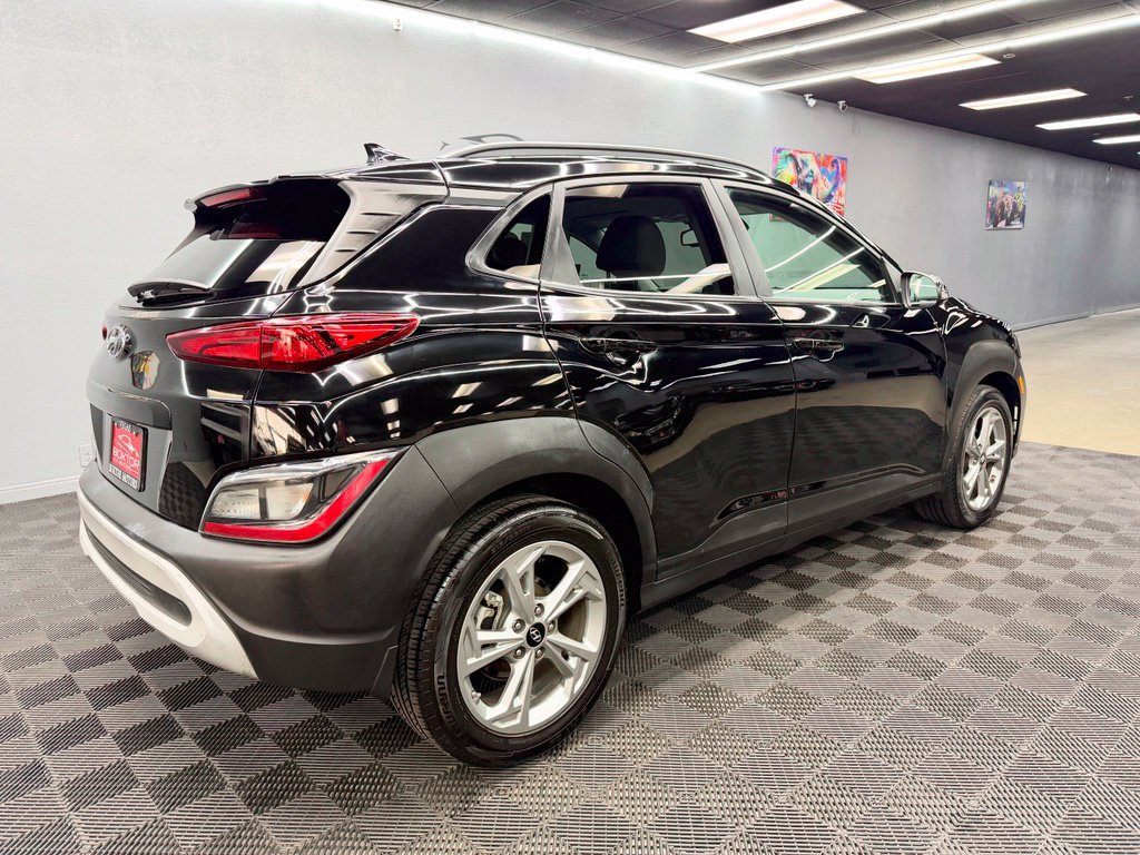 Used 2022 Hyundai Kona SEL w/ Cargo Package FWD image 15