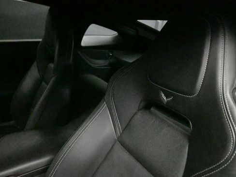 Used 2019 Chevrolet Corvette Z06 RWD image 15