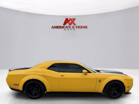 Used 2018 Dodge Challenger SRT Demon RWD image 6