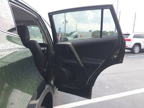 Used 2013 Toyota RAV4 XLE FWD image 15