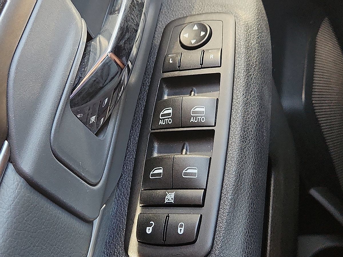Used 2024 RAM 1500 Classic SLT RWD image 10