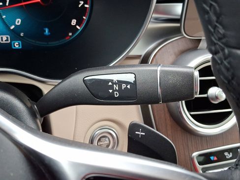 Used 2022 Mercedes-Benz GLC 300 4MATIC image 15