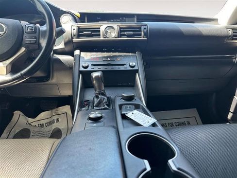 Used 2017 Lexus IS 200t image 12