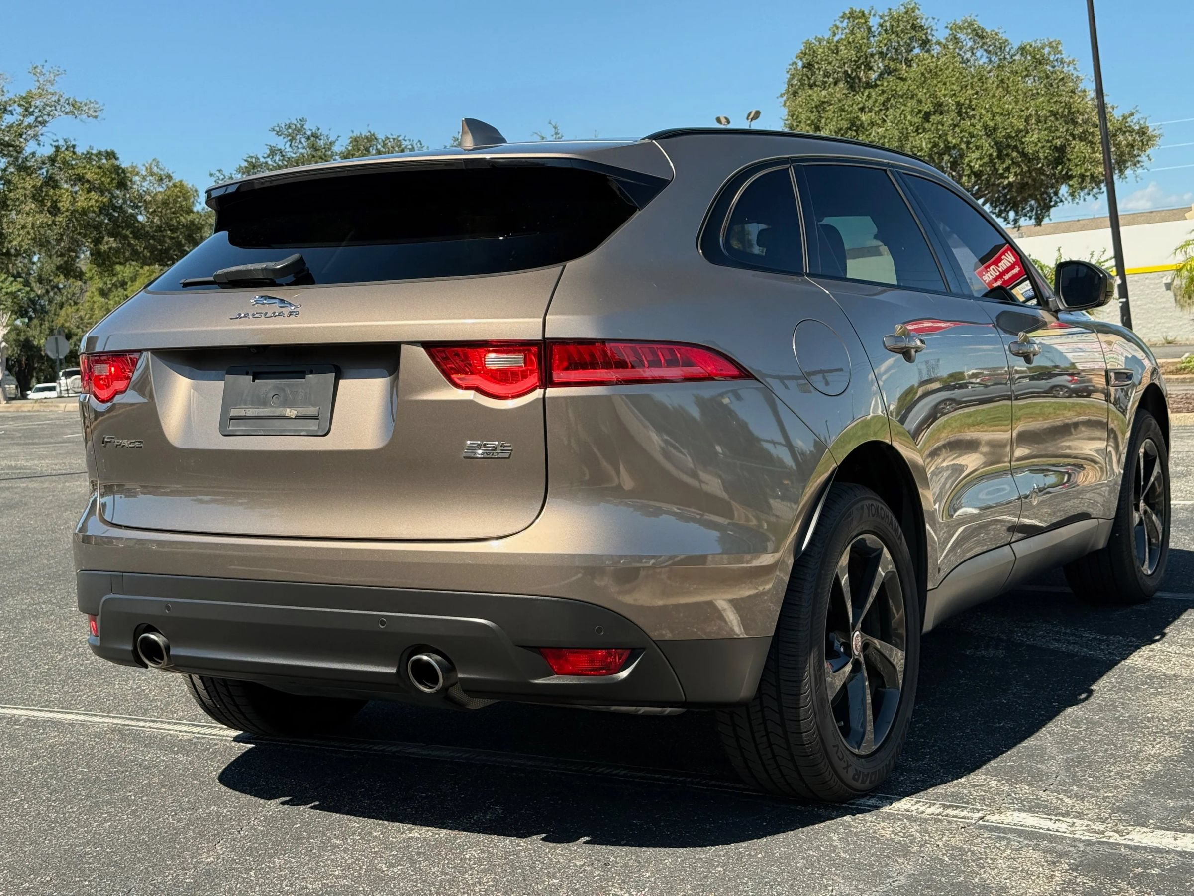 Used 2017 Jaguar F-PACE Prestige AWD/4WD image 5