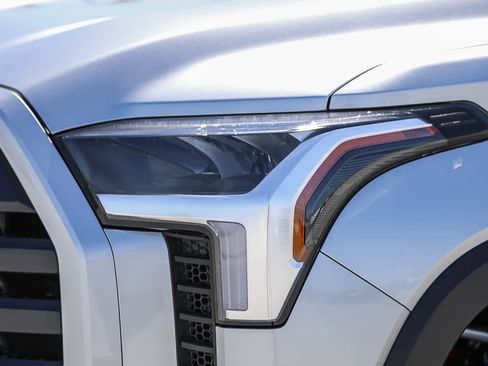 New 2026 Toyota Tundra SR5 AWD/4WD image 8