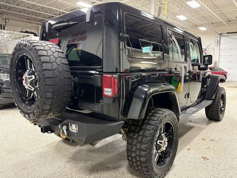 Used 2015 Jeep Wrangler Unlimited Sahara w/ Connectivity Group image 2