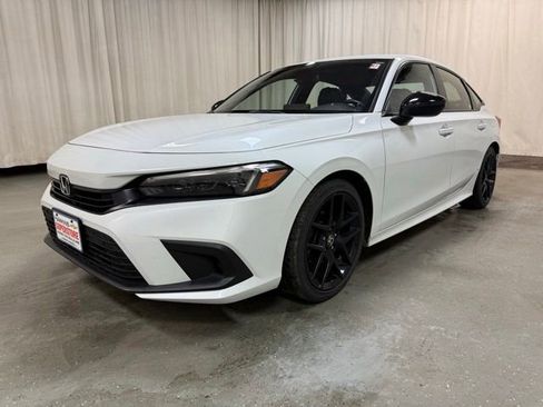 Used 2022 Honda Civic Sport image 11